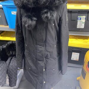 Moose Knuckles Stirling Hooded Parka Coat Medium Black / Black Fur M